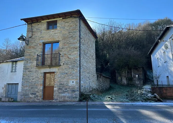 Casa Rural La Torre Recien Rehabilitada.
